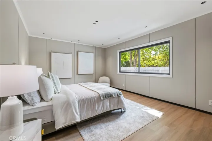 18057 Medley Drive, Encino, California 91316