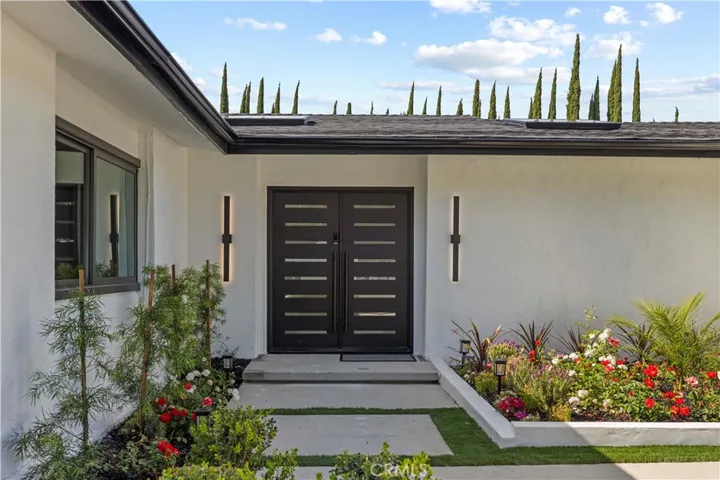 18057 Medley Drive, Encino, California 91316