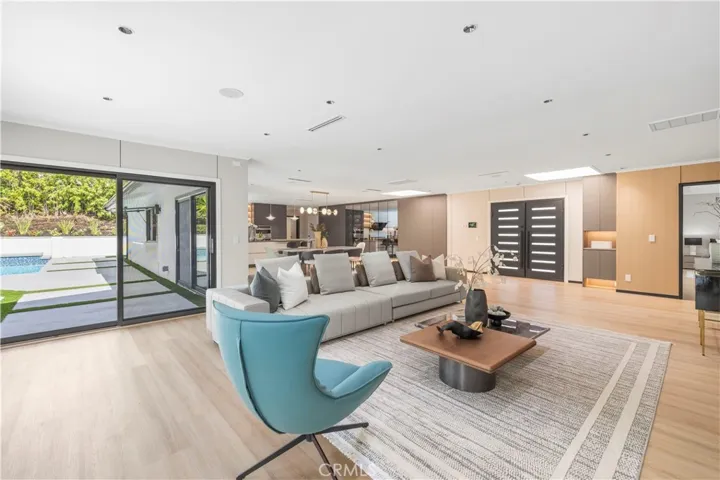 18057 Medley Drive, Encino, California 91316