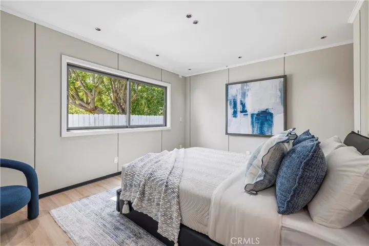 18057 Medley Drive, Encino, California 91316
