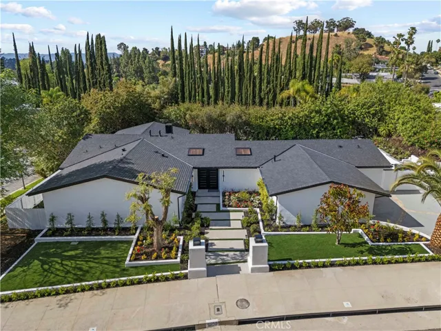 18057 Medley Drive, Encino, California 91316