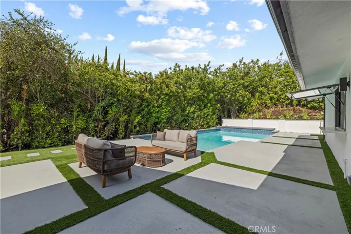 18057 Medley Drive, Encino, California 91316