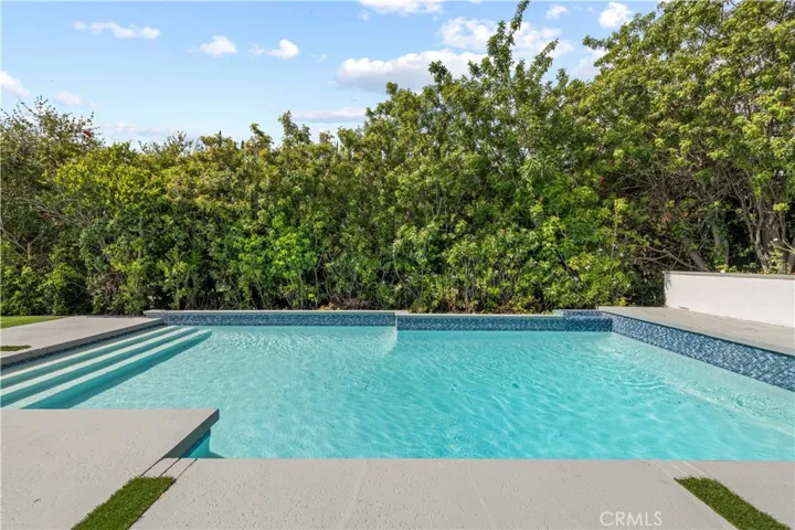 18057 Medley Drive, Encino, California 91316