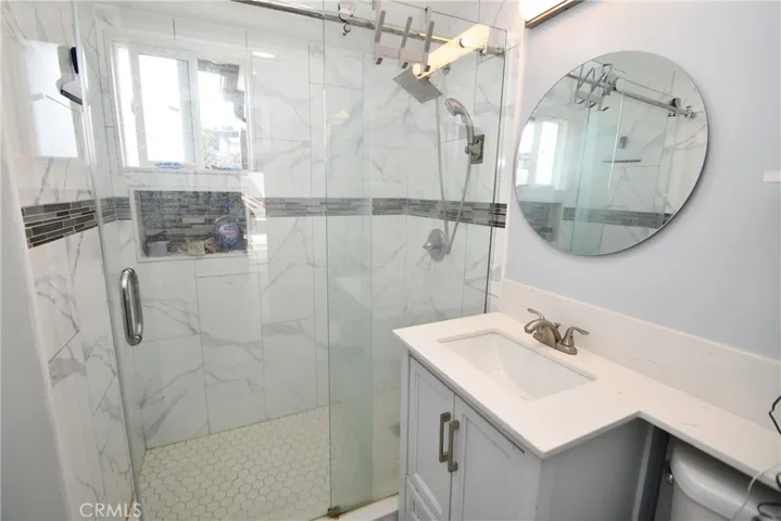 Back Unit Bath