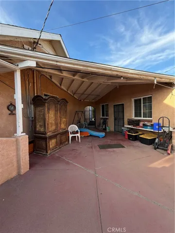 Main house and recreation room
