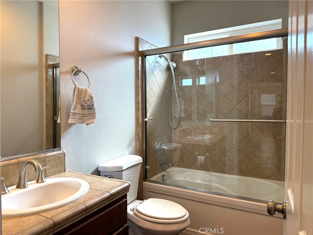 Downstairs Full Bath
