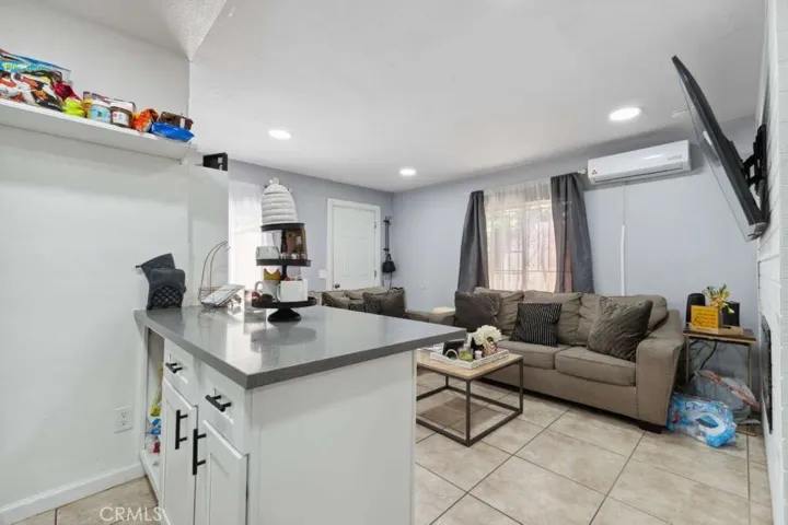 603 Hill, Bakersfield, California 93306