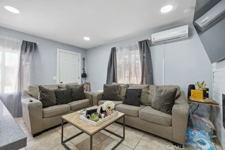 603 Hill, Bakersfield, California 93306