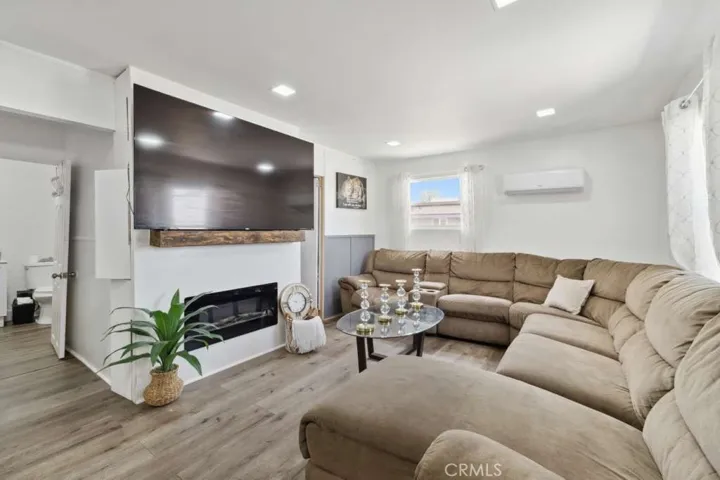 603 Hill, Bakersfield, California 93306