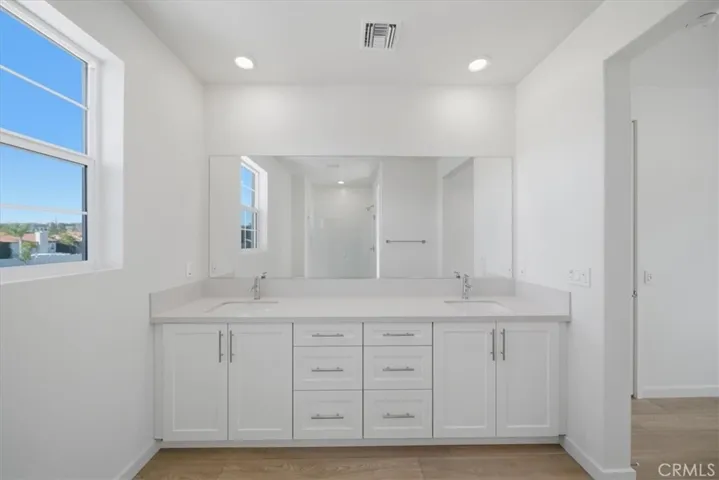 PHOTOS ARE OF MODEL MATCH - EXTERIOR AND INTERIOR FINISHES MAY VARY