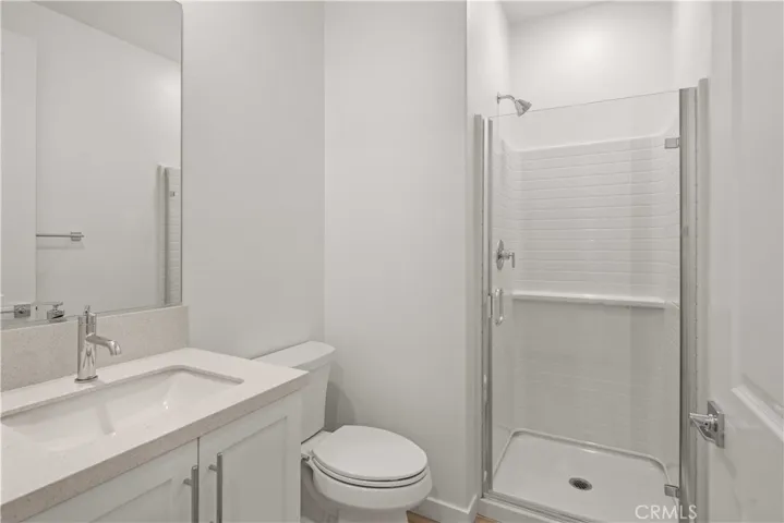 1st Level Full Bathroom