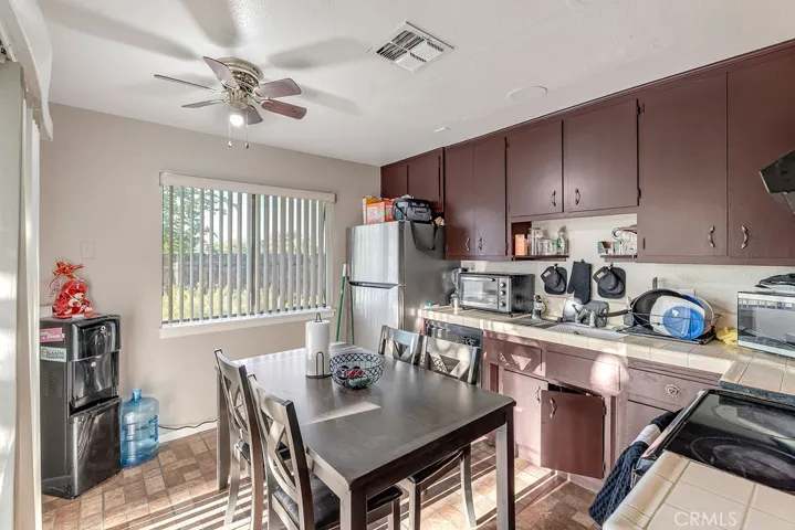 13250 Mohawk, Apple Valley, California 92308