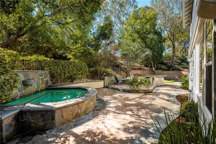 4 Lewiston Court, Ladera Ranch, California 92694