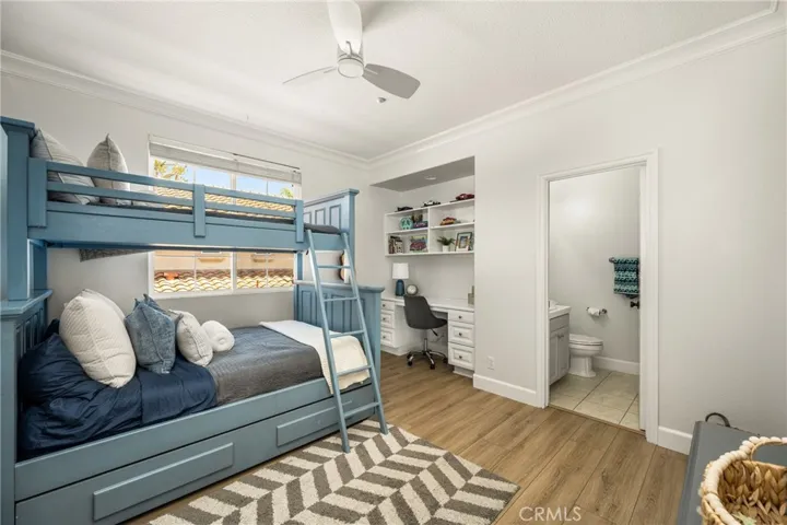 Secondary bedroom