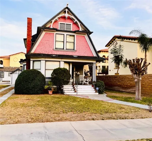572 N La Cadena, Colton, California 92324