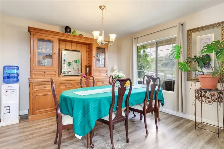 43359 Via Sabino, Temecula, California 92592