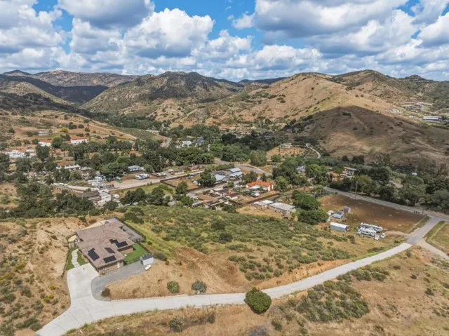 1910 Harbison Canyon Rd, El Cajon, California 92019