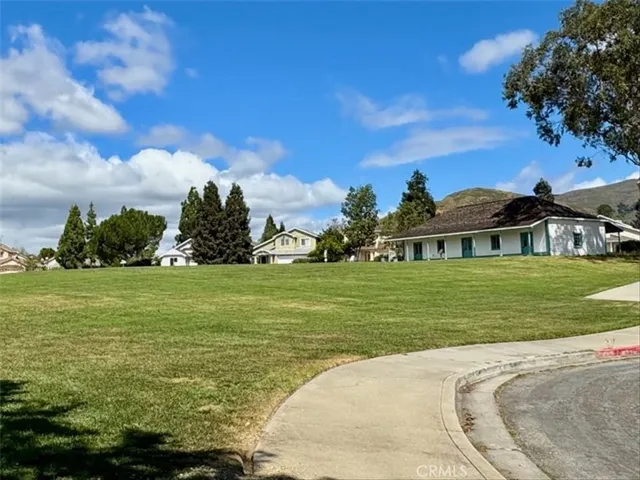 4553 Wavertree, San Luis Obispo, California 93401