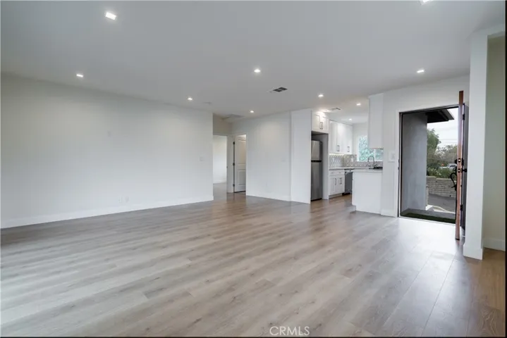 2bd 2bath entry