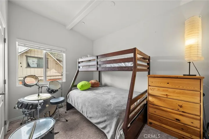 Kids room (3)