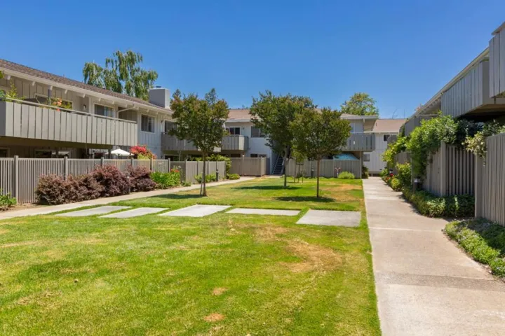 255 S Rengstorff Avenue 58, Mountain View, California 94040