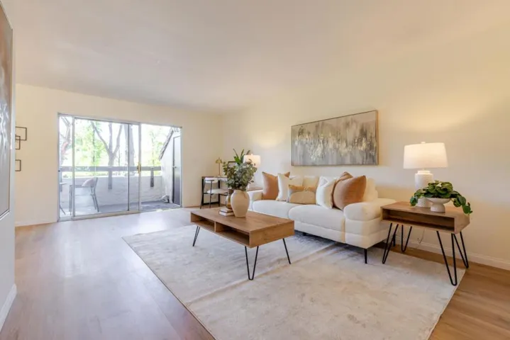 279 Tradewinds Drive 6, San Jose, California 95123