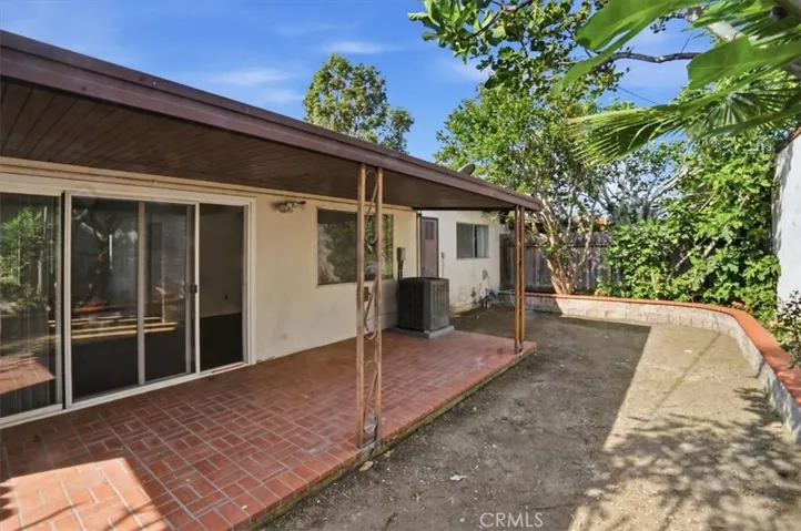 2011 W Katella, Anaheim, California 92804