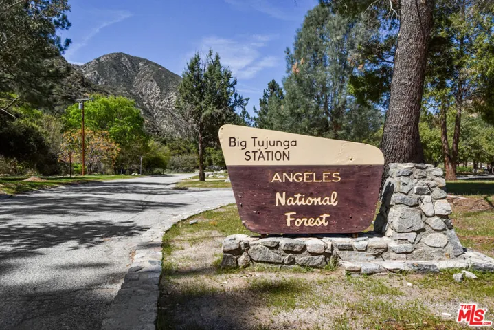 2447 Stonyvale Road, Tujunga, California 91042