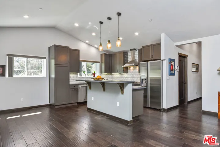 2447 Stonyvale Road, Tujunga, California 91042
