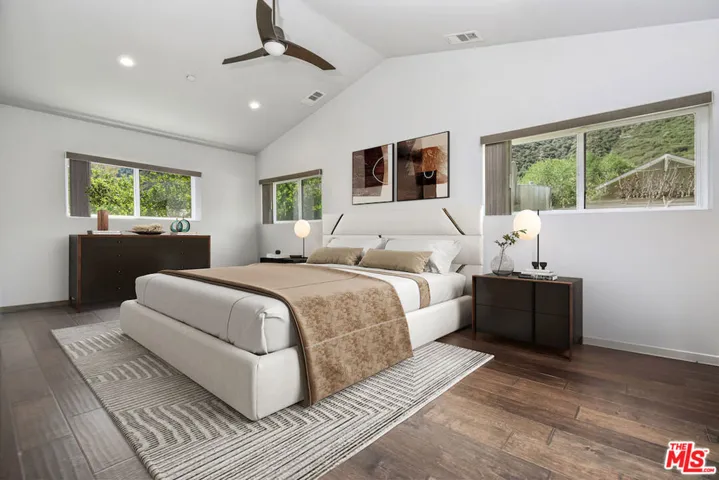 2447 Stonyvale Road, Tujunga, California 91042