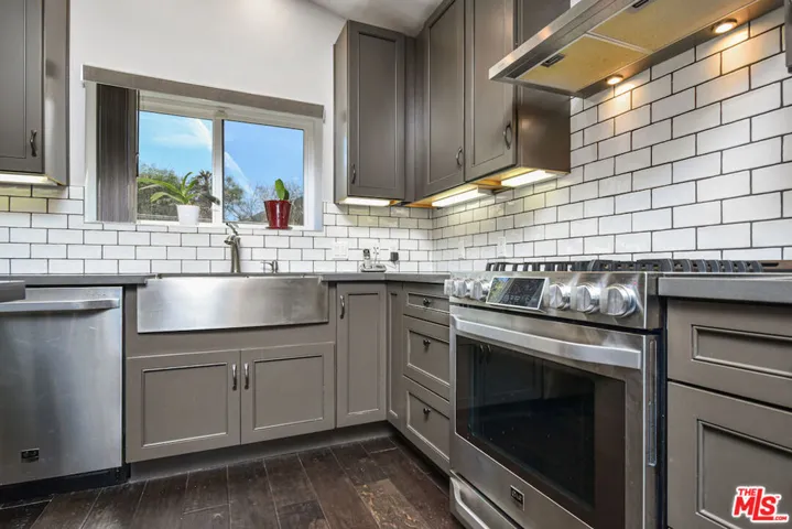 2447 Stonyvale Road, Tujunga, California 91042