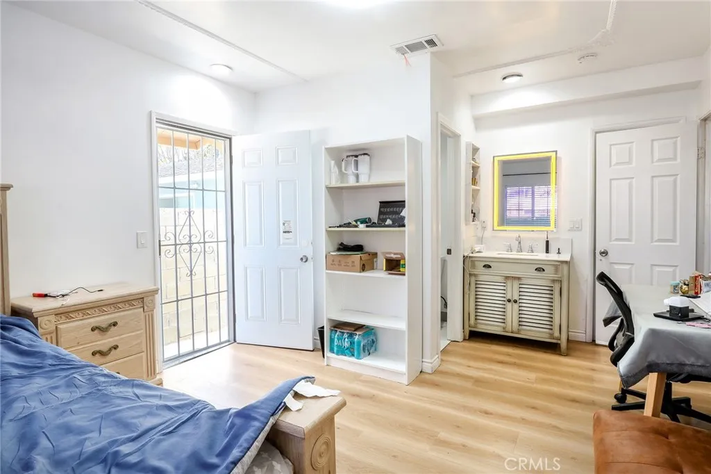 Main floor 1st Bedroom