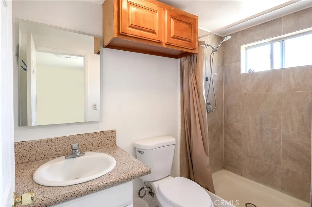 Main floor 4th Bedroom/Bathroom