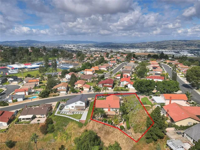 Maple Hill elementary is in walking distance