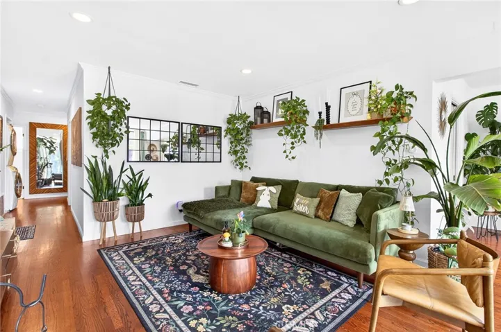 907 E Ocean Boulevard, Long Beach, California 90802