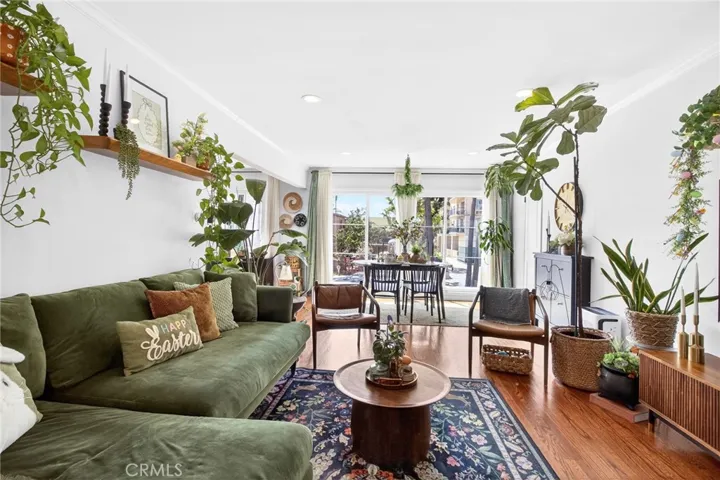 907 E Ocean Boulevard, Long Beach, California 90802