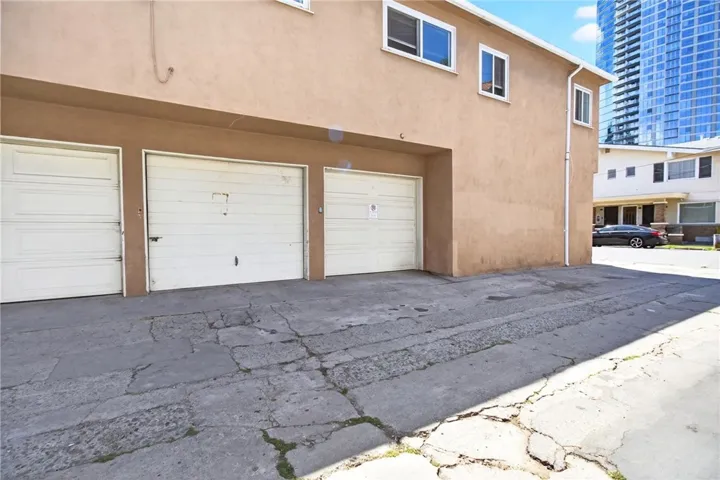 907 E Ocean Boulevard, Long Beach, California 90802