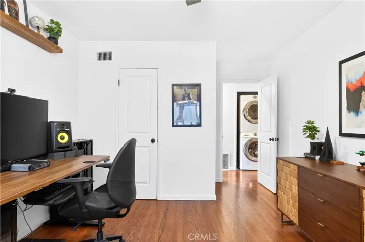 907 E Ocean Boulevard, Long Beach, California 90802