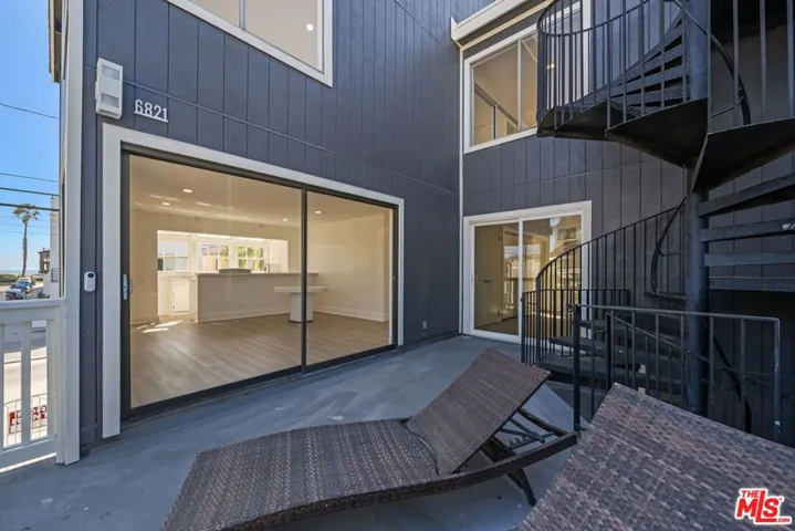 6821 E Ocean Boulevard, Long Beach, California 90803