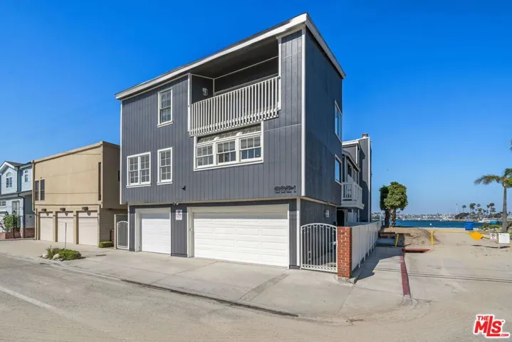 6821 E Ocean Boulevard, Long Beach, California 90803