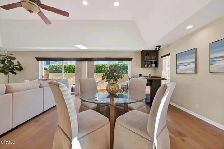 16-web-or-mls-UpmarketMedia-5114Mar-028
