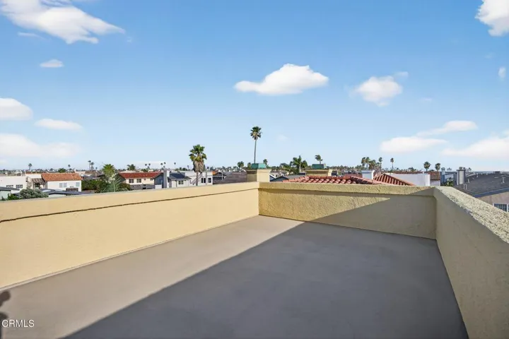 50-web-or-mls-UpmarketMedia-5114Mar-133