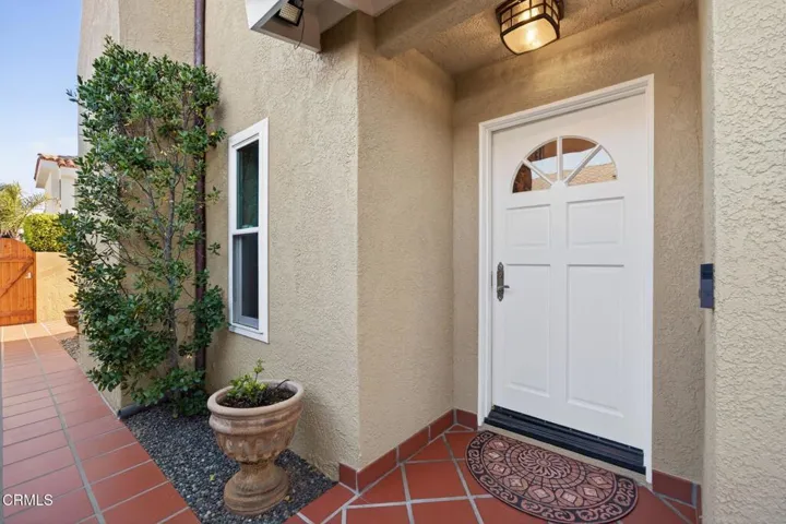 9-web-or-mls-UpmarketMedia-5114Mar-012