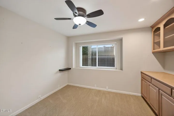 27-web-or-mls-UpmarketMedia-5114Mar-051