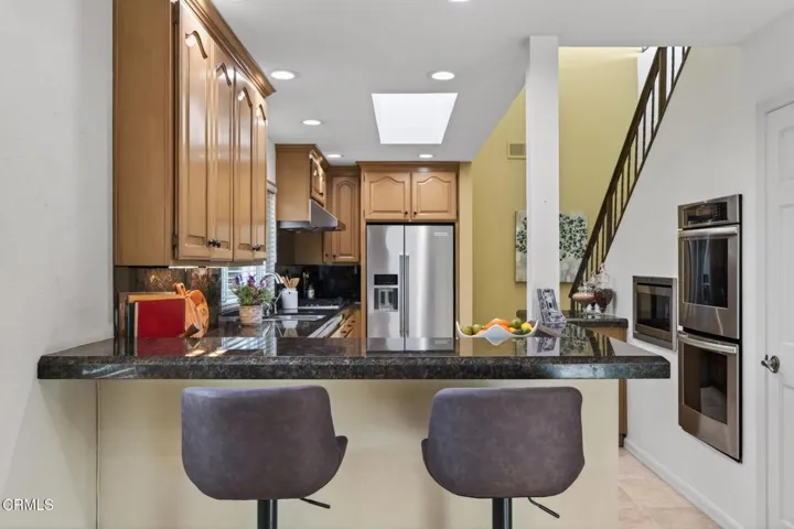20-web-or-mls-UpmarketMedia-5114Mar-067