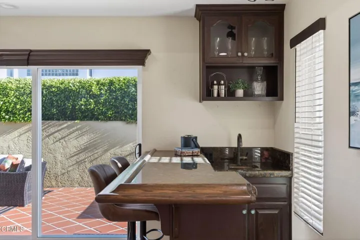 18-web-or-mls-UpmarketMedia-5114Mar-045