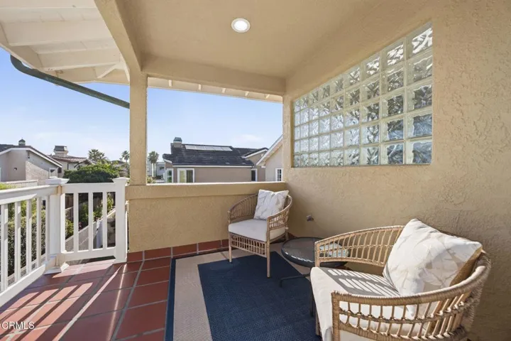 38-web-or-mls-UpmarketMedia-5114Mar-107