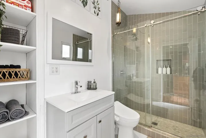 3679 Landis, San Diego, California 92104