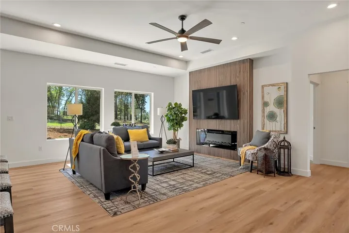 460 Nottingham, Paradise, California 95969