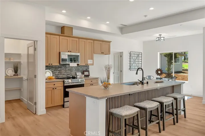 460 Nottingham, Paradise, California 95969